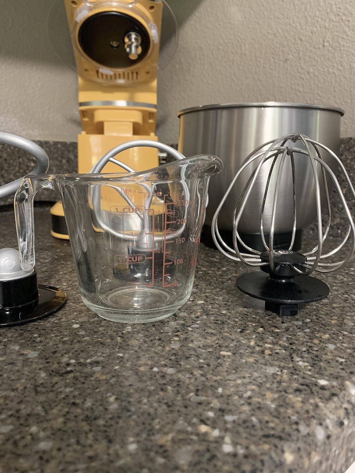 Kitchen in the box Stand Mixer,3.2Qt Small Electric Food Mixer,6 Speeds Portable Lightweight Kitchen Mixer for Daily Use with Egg Whisk,Dough Hook,Flat Beater (Black) customer photo 2
