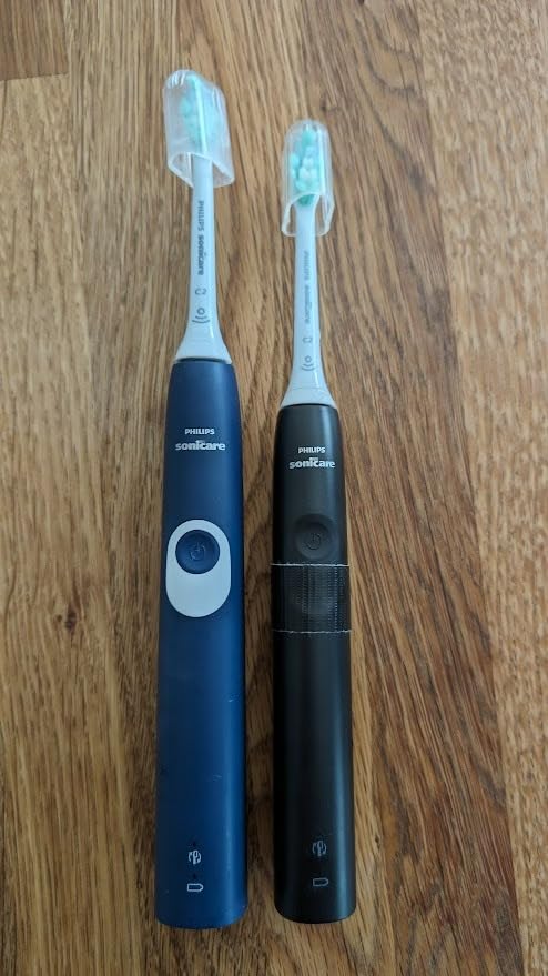 Philips Sonicare 4100 Rechargeable Electric Toothbrush, 1 Brush Head, Black customer photo 2