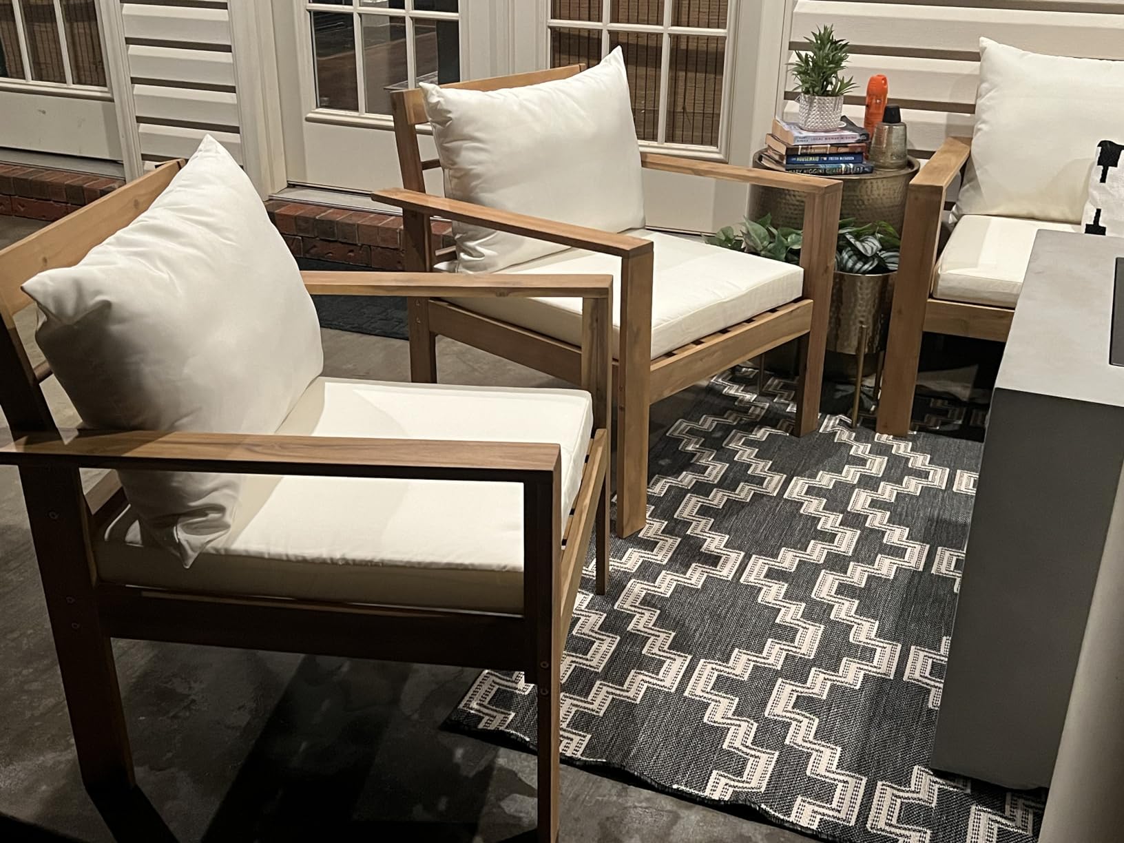 Tangkula Outdoor 4-Piece Acacia Wood Chat Set, 4 Seater Acacia Wood Conversation Sofa and Table Set with Water Resistant Cushions, Teak Finished (1, White) customer photo 2
