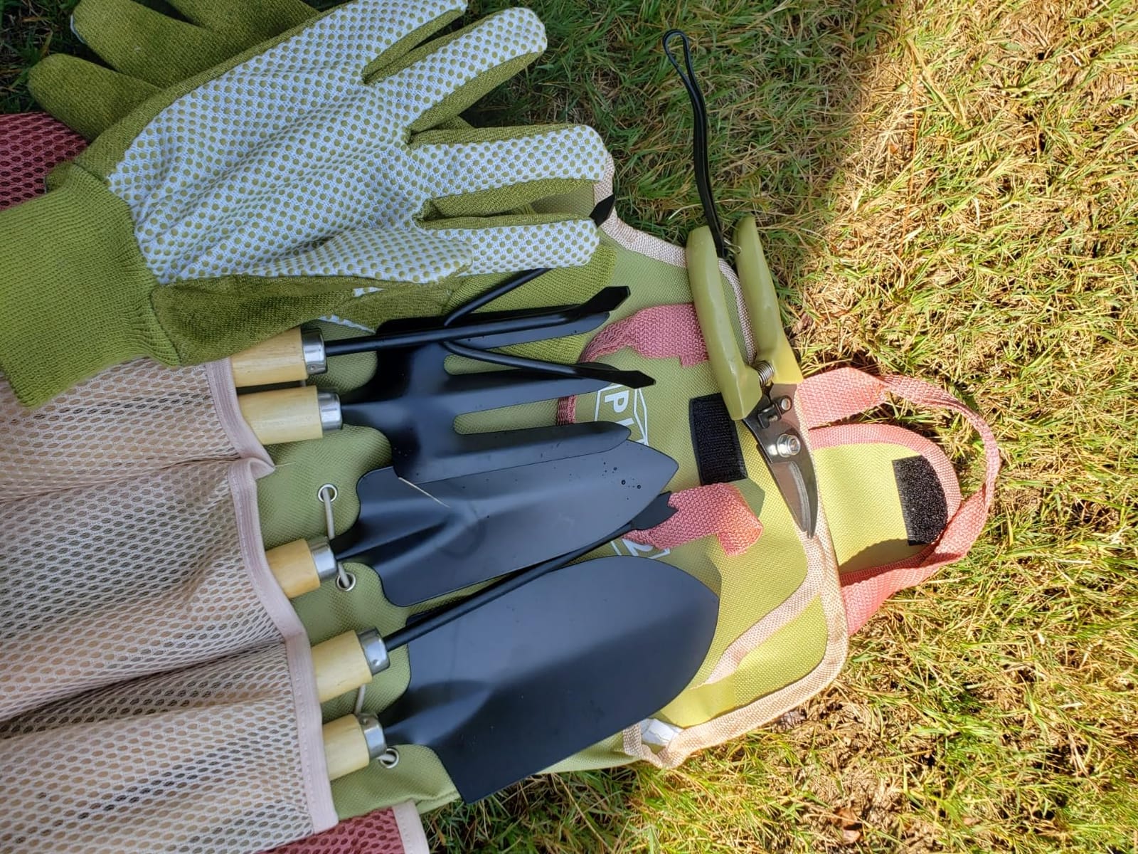 Heavy Duty Gardening Tools with Premium Handbag, Gardening Gifts for Women customer photo 1