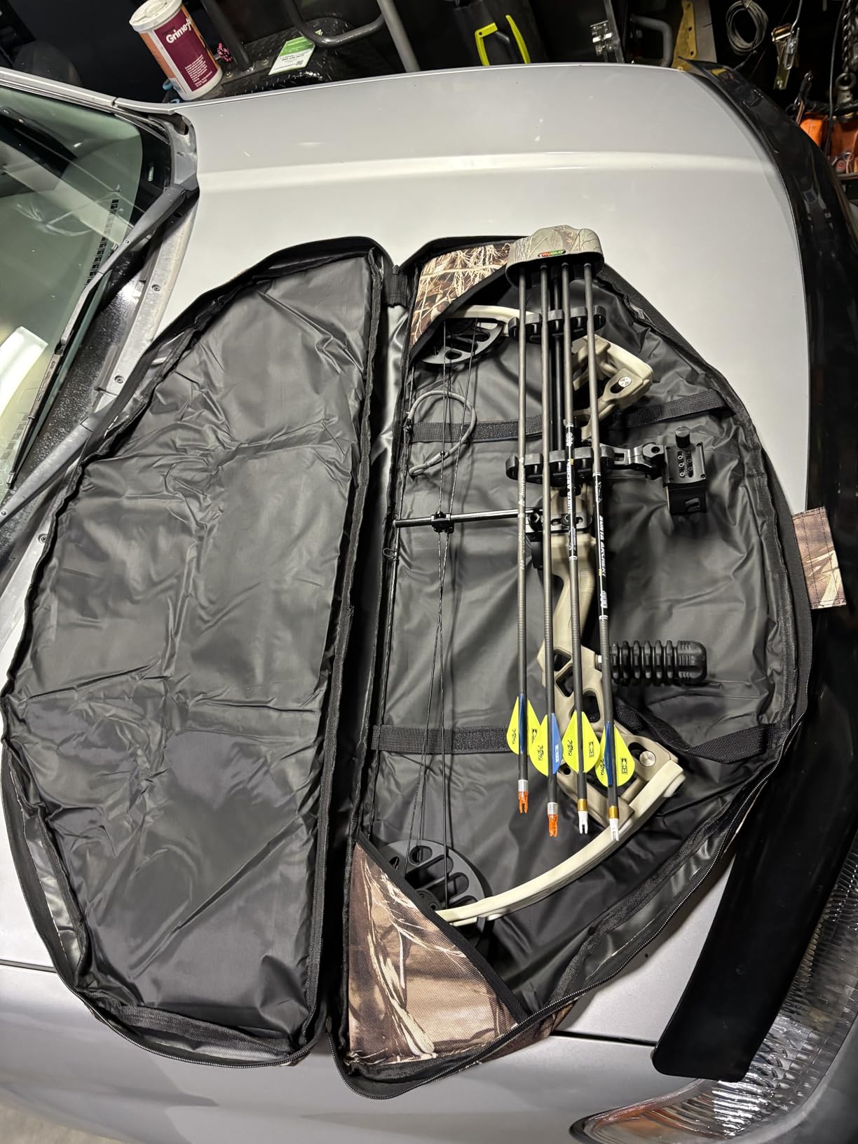 LWANO Compound Bow Case Soft Light-Weight Bow Bag with Arrow Pocket and Backpack Straps customer photo 1