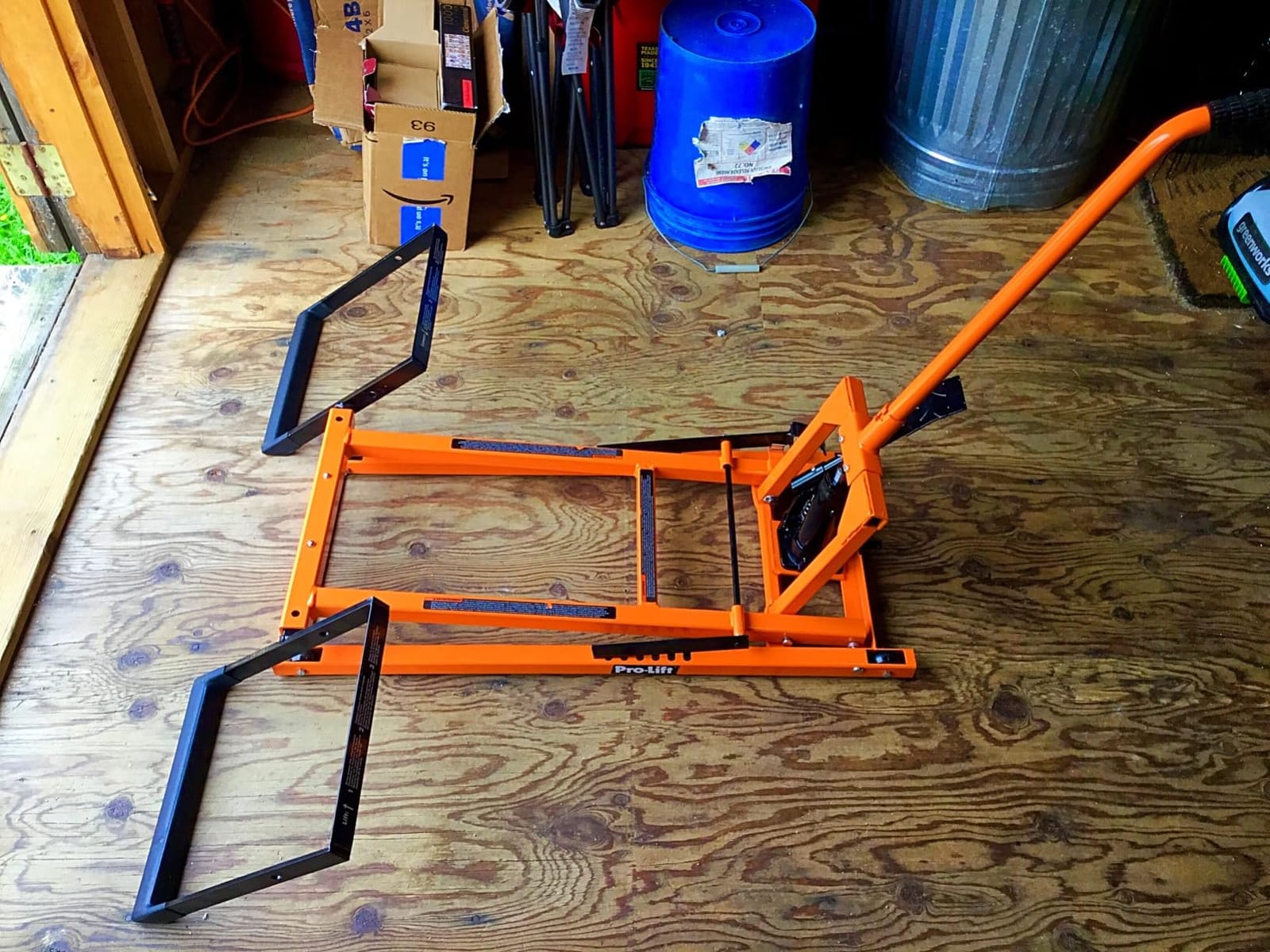 Pro-Lift Lawn Mower Lift Jack - 350 Lbs Capacity for Tractors and Zero Turn Lawn Mowers customer photo 2