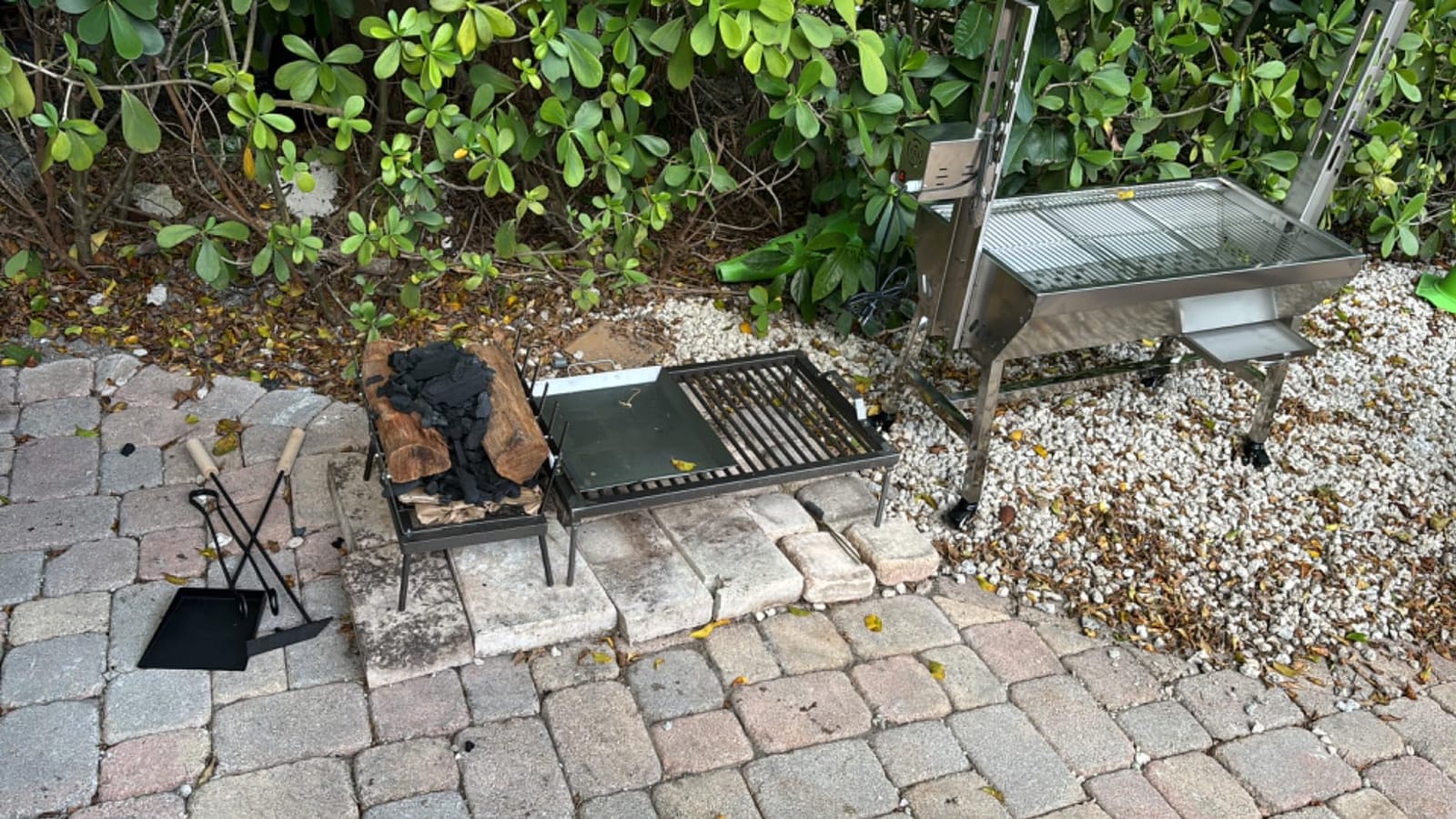 Argentine Santa Maria Grill with Tools, Brasero, Plancha - Hickory Summit customer photo 2
