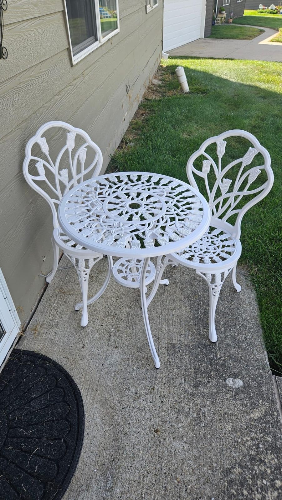KAILI Patio Bistro Sets 3 Piece cast Aluminum Patio Furniture Outdoor Garden Metal Rust Proof Tables and Chairs White bisrto Set (Tulips-White) customer photo 1