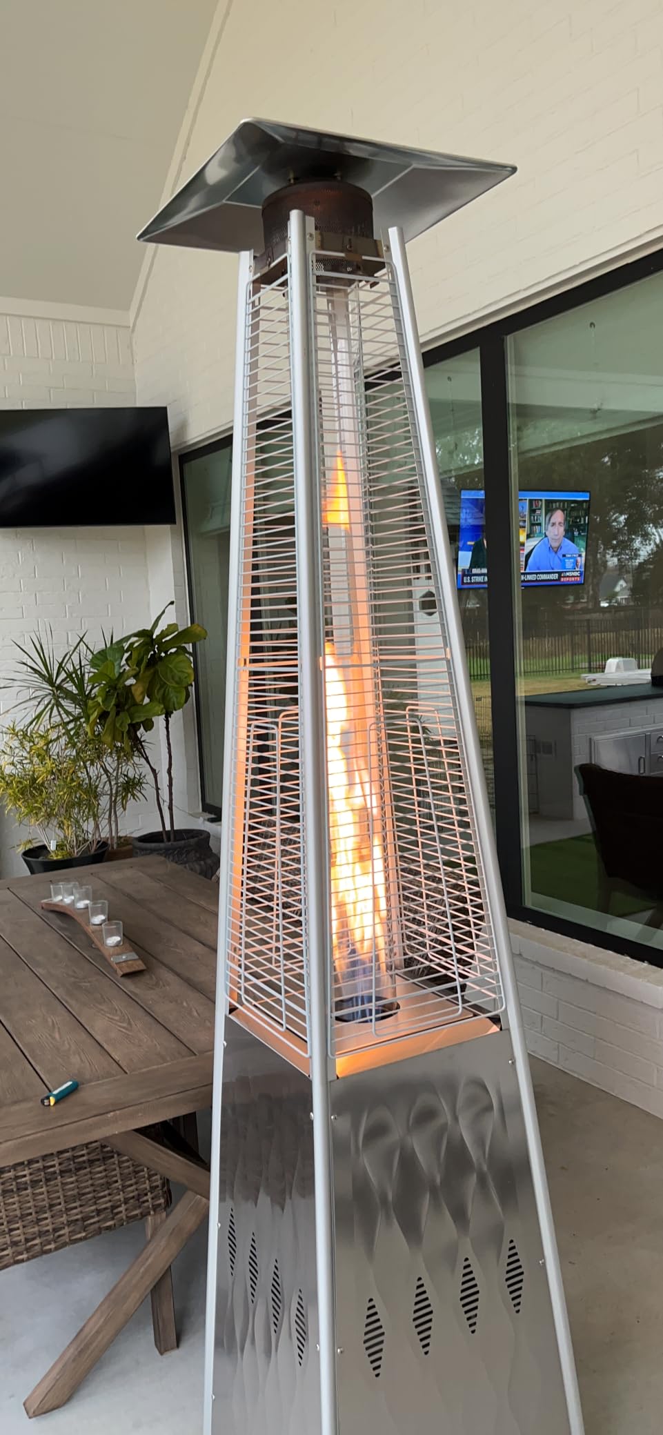 EAST OAK Pyramid Patio Heater, 48,000 BTU Outdoor customer photo 2