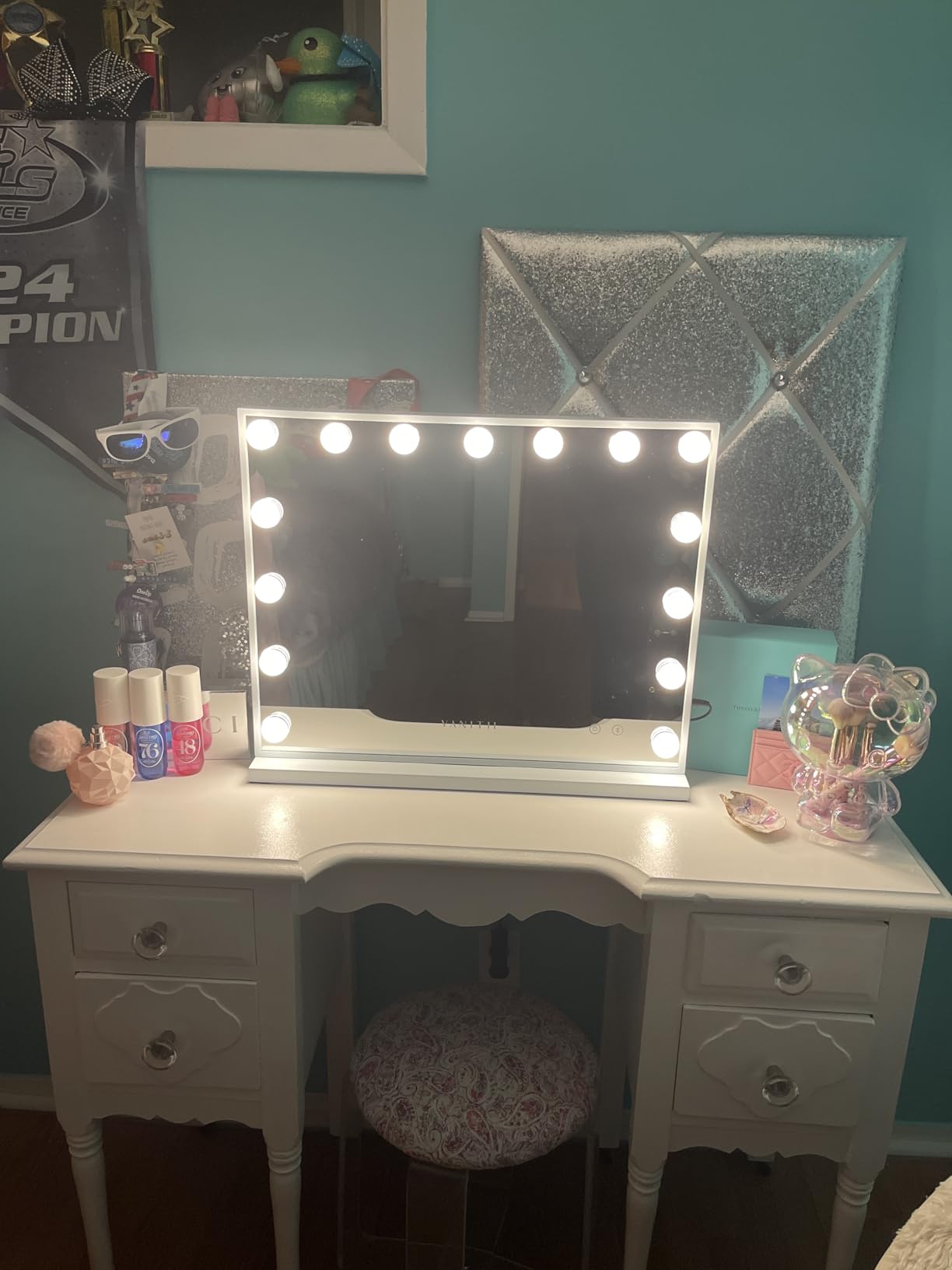 VANITII Vanity Hollywood Mirror with Lights Speaker USB Charging Lighted Makeup Mirror with Bulbs 3 Lighting Modes and Desktop Light up Mirror for Bedroom Dressing Room customer photo 2