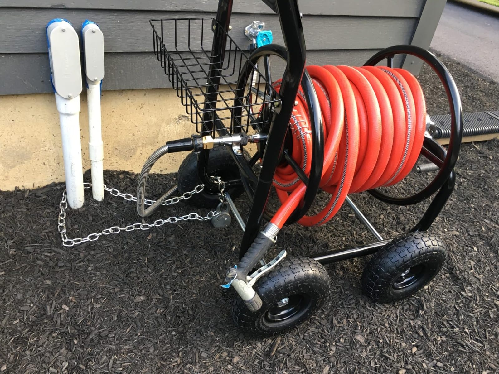 VINGLI 4-Wheel Garden Hose Reel Cart with Storage Basket, Portable Residential Hose Reel Cart, Lawn Watering, for Garden Backyard and Farm customer photo 1