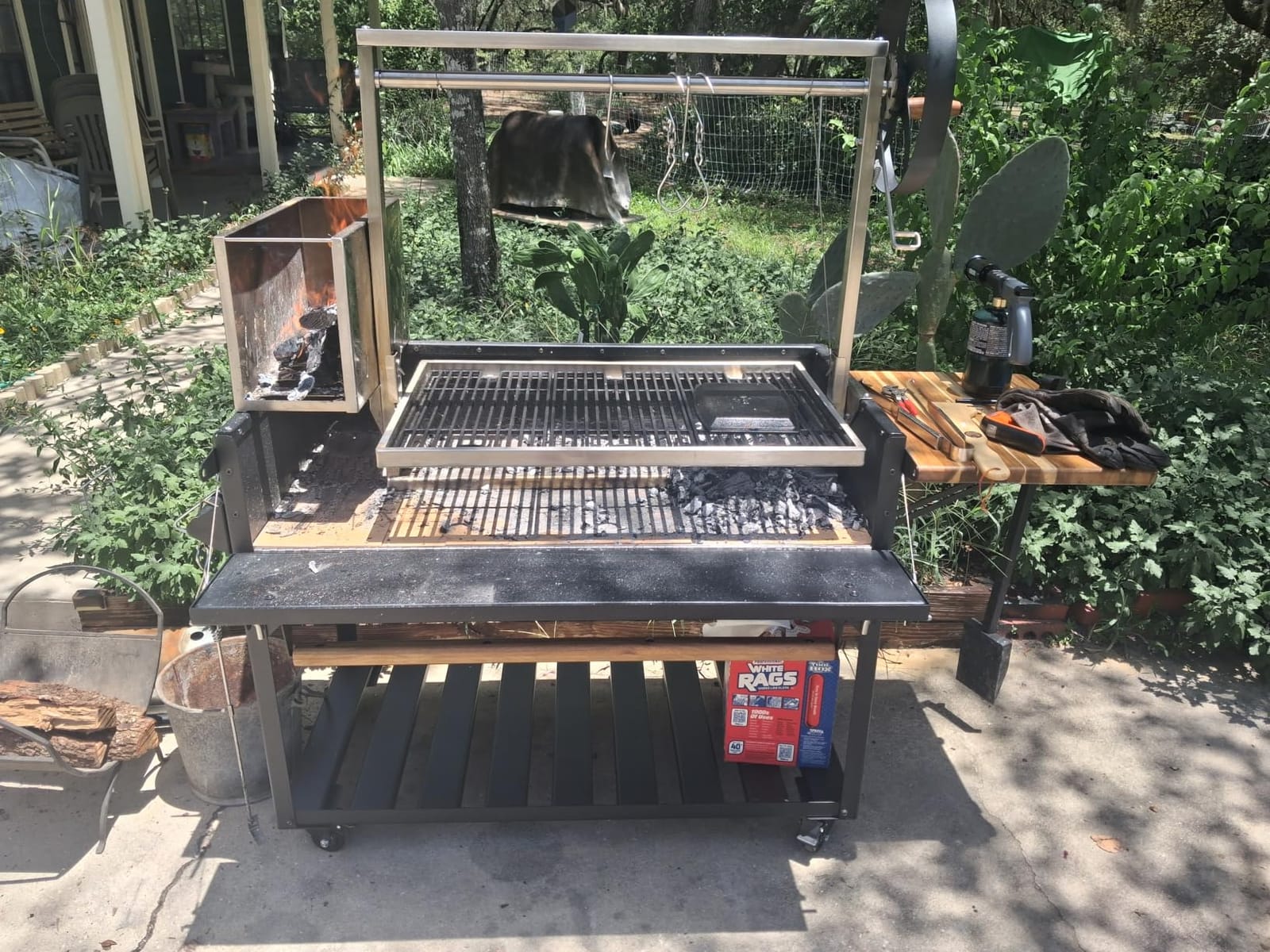 Backyard Discovery Argentine Santa Maria Wood Fire & Charcoal BBQ Grill with Brasero, Adjustable Grill Grates, Fire Bricks, Heavy-Duty Steel, S-Hooks, Acacia Wood Table for Outdoor Gaucho Grilling customer photo 2