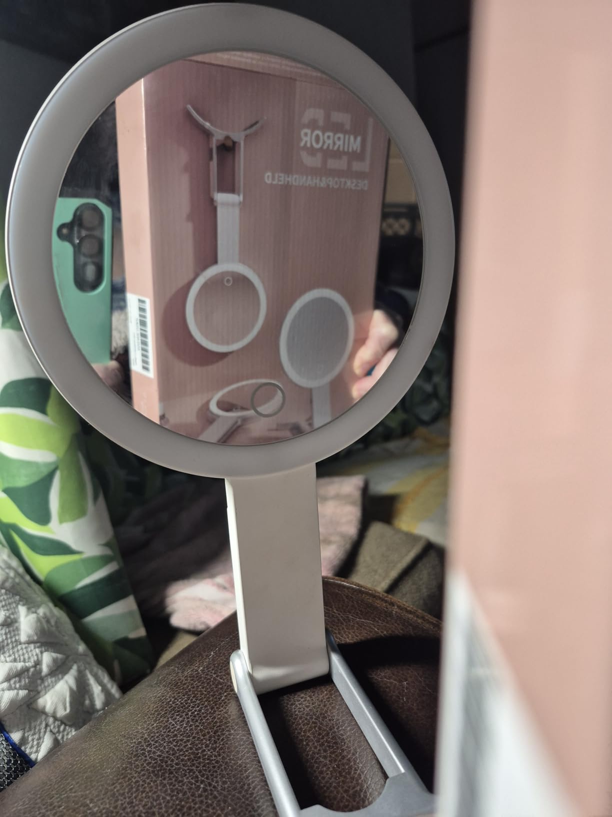 MIYADIVA 30X Magnifying Makeup Mirror with Light, Double-Sided 1X/30X Travel Makeup Mirror, 56 LED Lights, 3 Color Modes, Dimmable, USB-C Rechargeable, Portable Foldable Vanity Mirror for Women customer photo 1