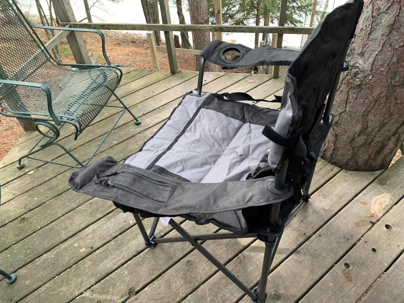 SONGMICS Folding Camping Chair, Max. Load Capacity 451.9 lb customer photo 2