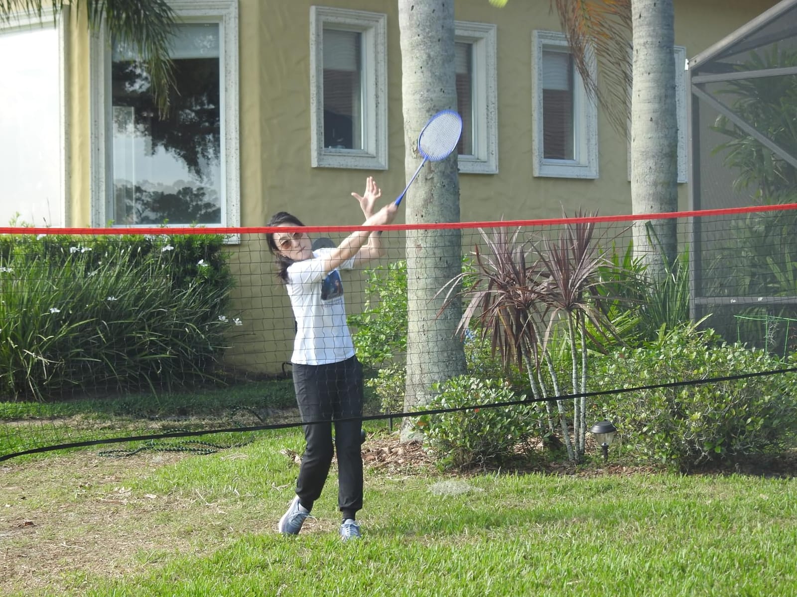 BAGAIL Outdoor Badminton Net Set with Anti-Sag Winch System - Official Size 20ft x 5ft, 4 Rackets, 3 Shuttlecocks, Durable PE Net & Carry Bag for Backyard, Beach, Family Games customer photo 1