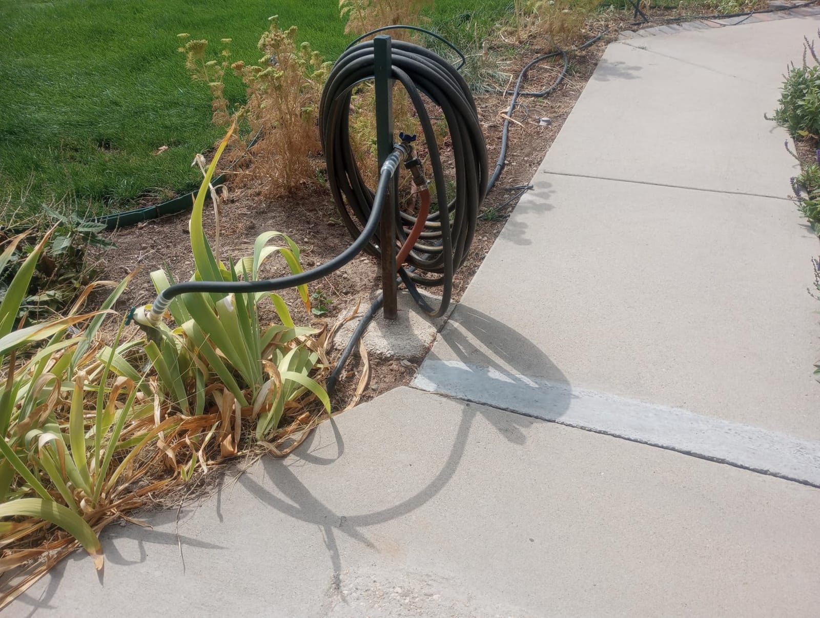Heavy Duty Premium Garden Hose 90ft x 5/8