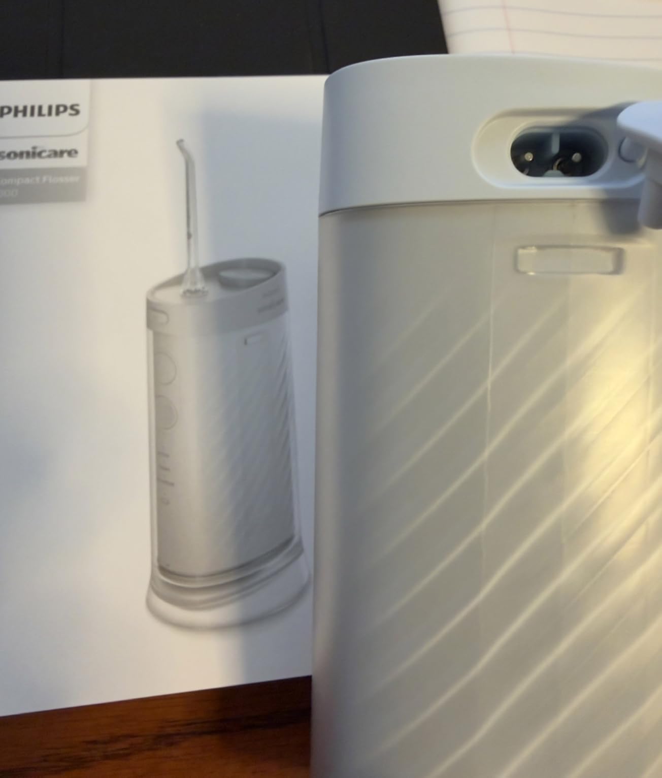 Philips Sonicare Compact Flosser 1000, Portable Water Flosser with 3 Flossing Modes, IPX7 Waterproof Oral Irrigator, Travel Friendly, Blue, Model HX3333/24 customer photo 1