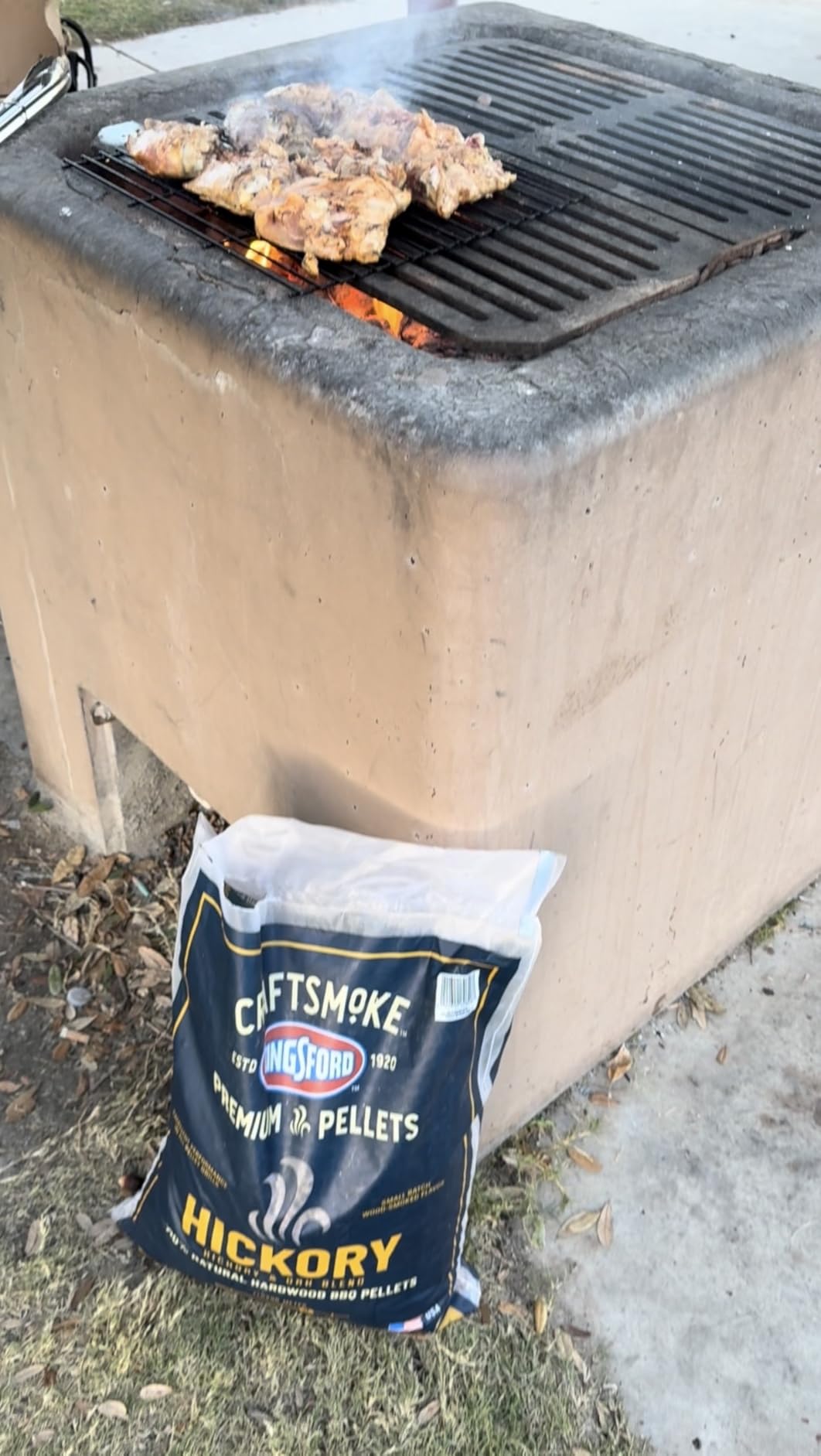 Kingsford Craftsmoke Premium Grilling Wood Pellets, Hickory BBQ Pellets for Grilling, 100% Natural Hardwood, 20 pounds customer photo 2