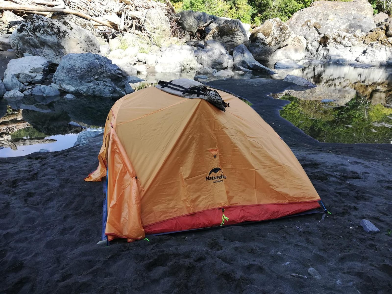Naturehike Cloud Up 3 Person Backpacking Tent with Footprint - 3 Season Free Standing Lightweight 3 Person Camping Tent | with Footprint, Free Standing, Dome, Camping, Hiking, Waterproof customer photo 1