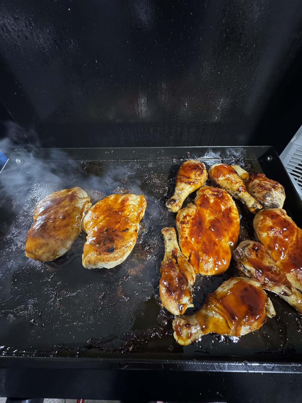 SKOK 4 Burners Outdoor Tabletop Gas Griddle with Hood, Flat Top Grill customer photo 1