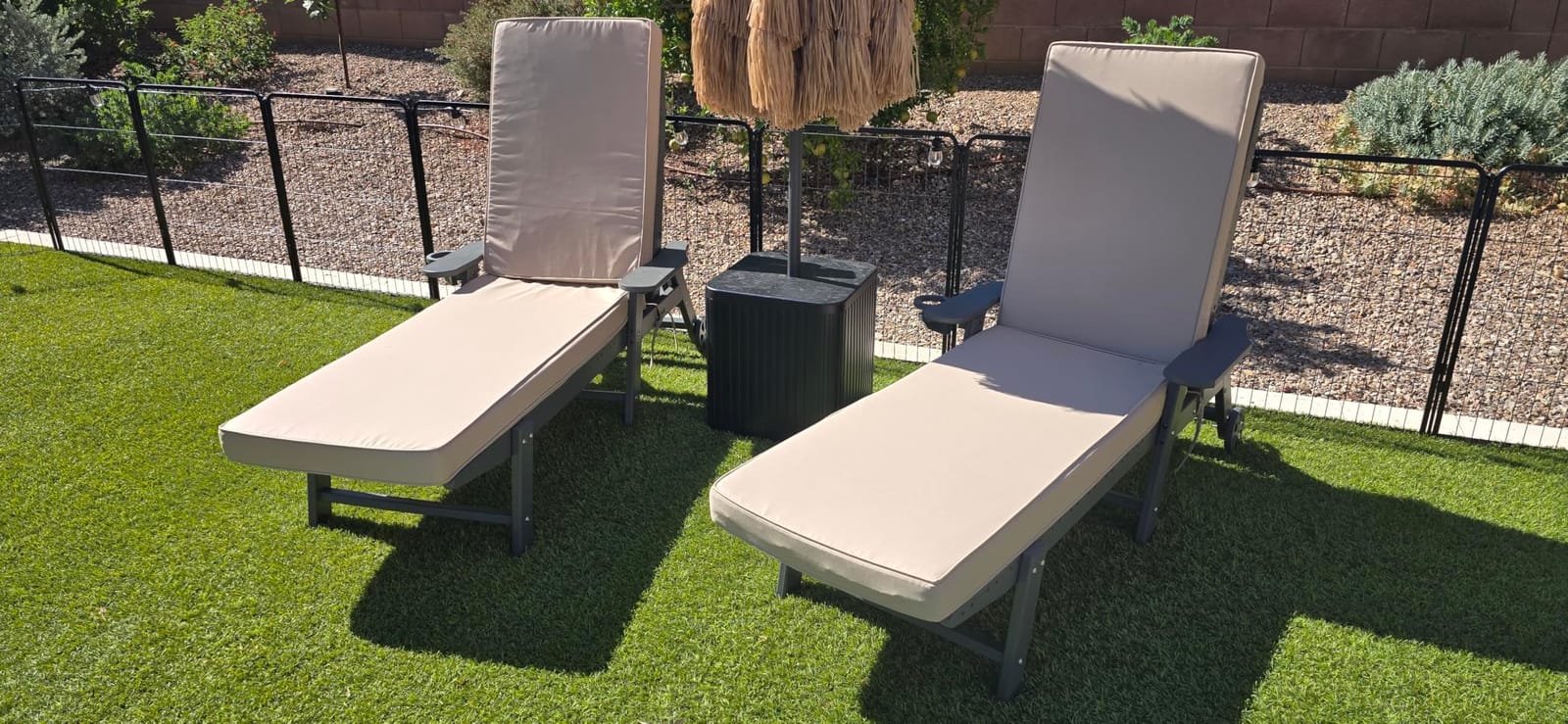 Chaise Lounge Outdoor, Lounge Chair Outdoor with Wood Texture, Adjustable 5-Position Backrest, HDPE Lounge Chair with Wheels & Cup Holder for Pool Deck Backyard, Teak customer photo 2