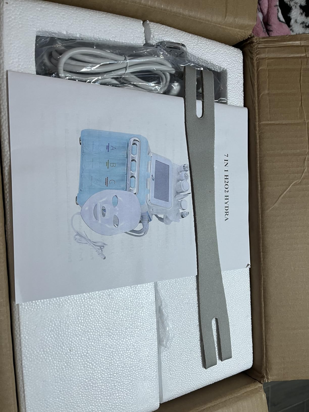 7 in 1 Multifunctional Face Care Device ，Facial Care Machine Vacuum Cleaning Jet for Home and Beauty Salon customer photo 1