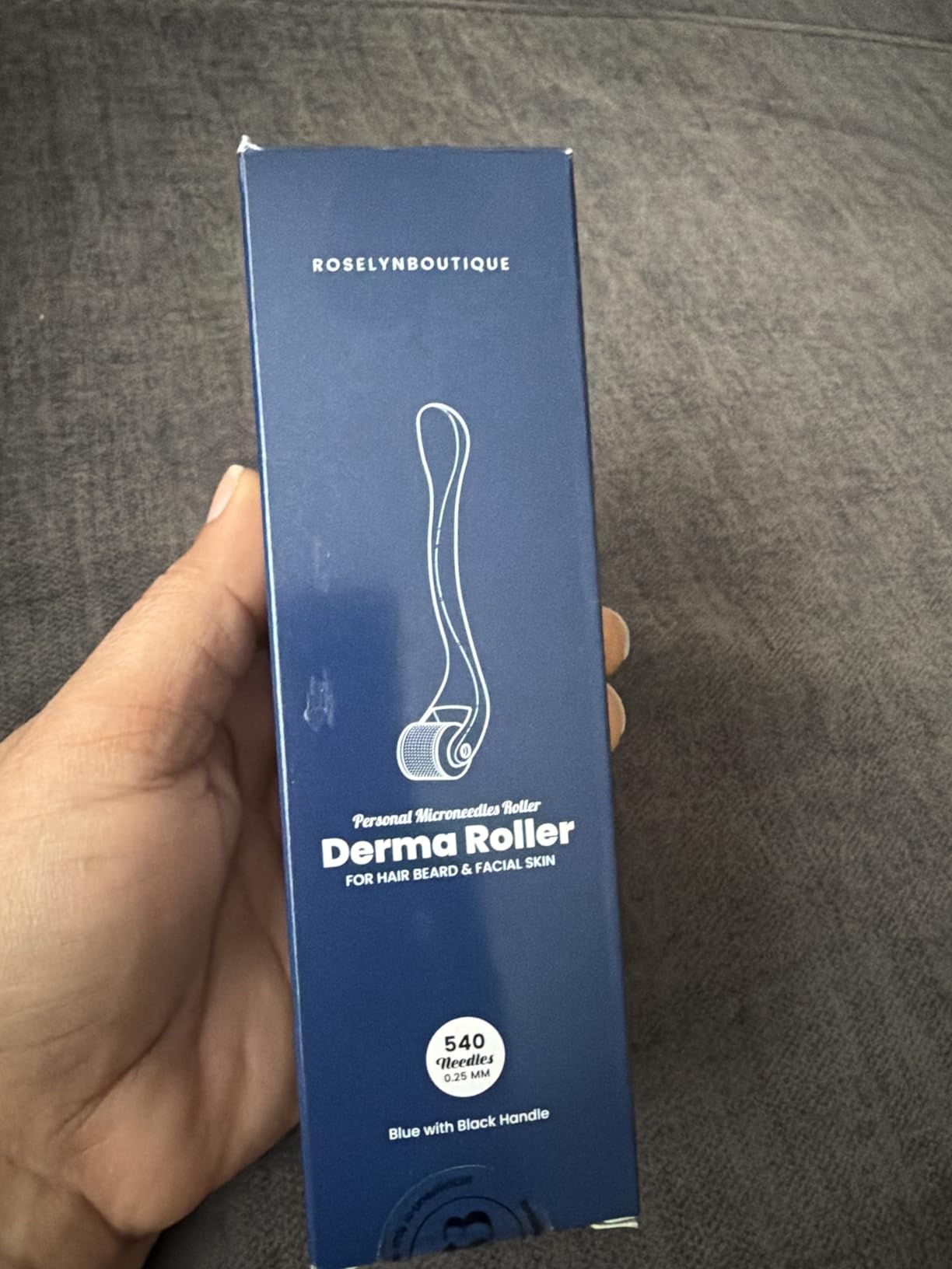 ROSELYNBOUTIQUE Derma Roller 0.25mm TitaniumMicroneedles customer photo 1