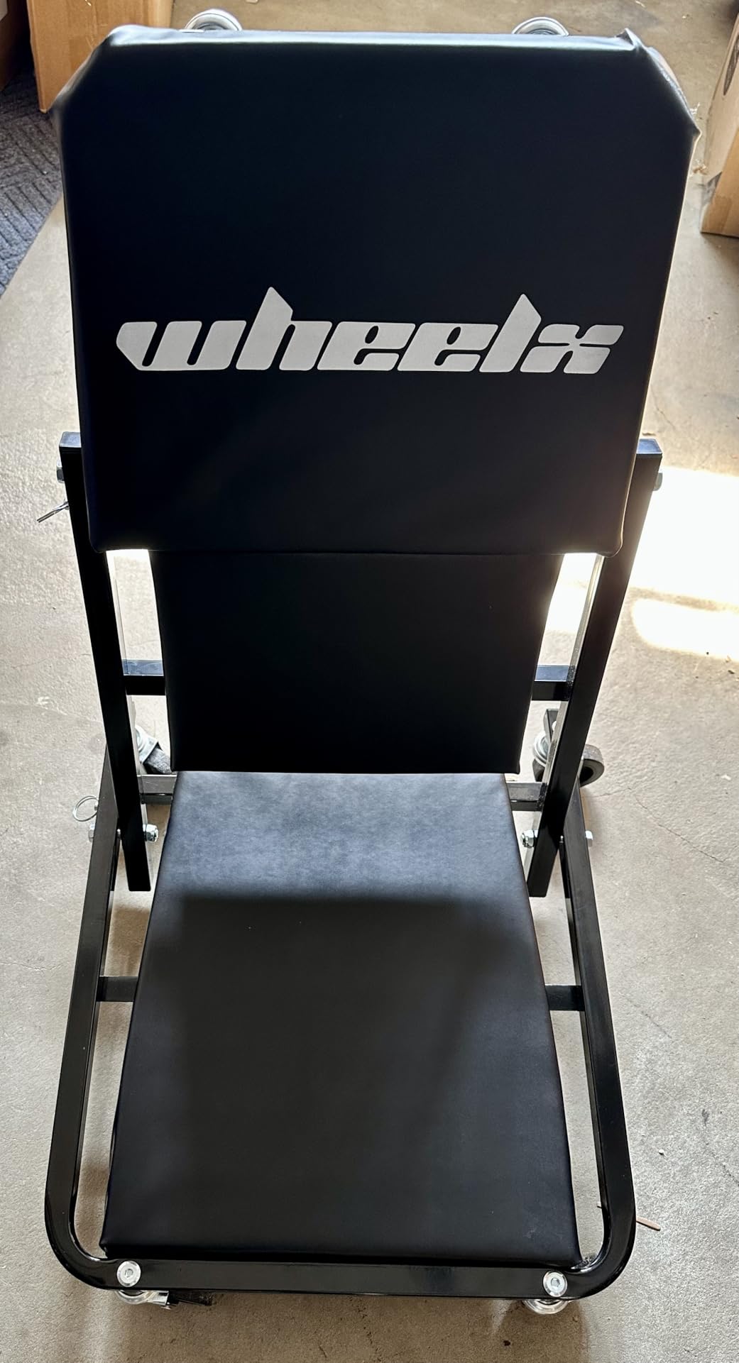 Mechanic Creeper 36-inch 3-in-1 Mode Z Seat 340lbs Capacity, Foldable Garage Adjustable Rolling Folding with 6pcs Wheels Roller, Lay Down Sit Lean Back, Under Car Auto Repair (Red Frame) customer photo 1