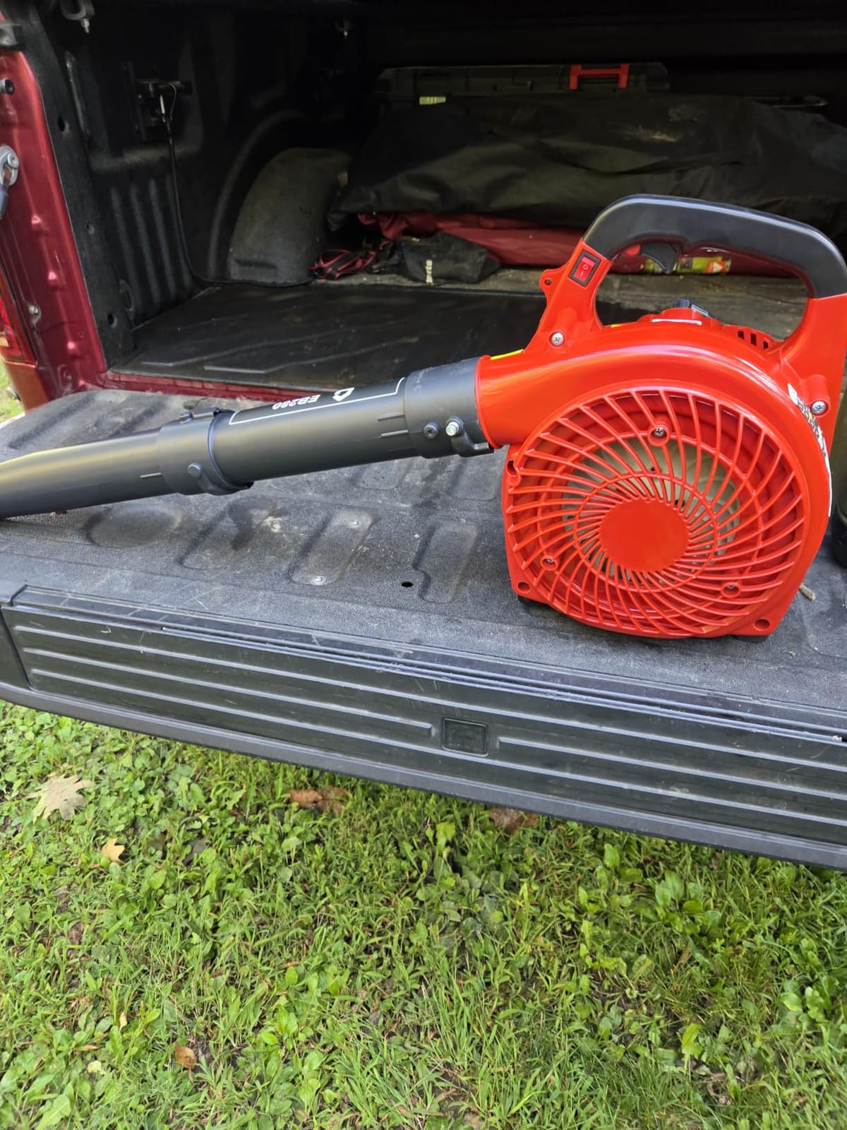 Gas Handheld Leaf Blower,490 CFM,280 MPH,Powerful Yard Cleanup customer photo 1
